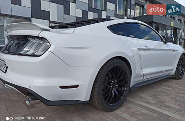 Купе Ford Mustang 2016 в 