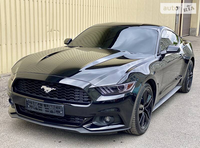 Купе Ford Mustang 2017 в Киеве