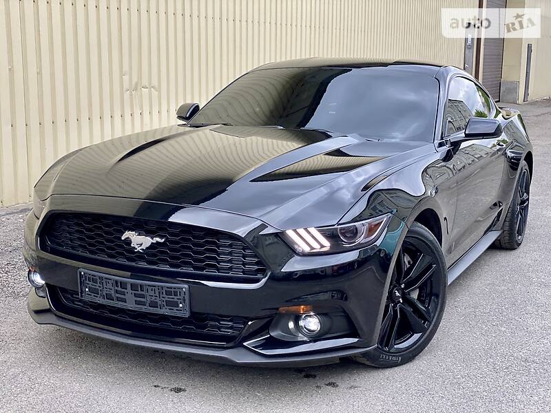 Купе Ford Mustang 2017 в Киеве
