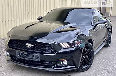 Купе Ford Mustang 2017 в 
