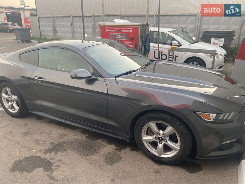 Купе Ford Mustang 2015 в Киеве