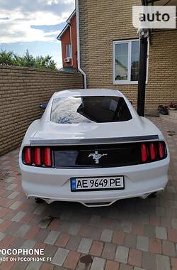 Купе Ford Mustang 2016 в Днепре