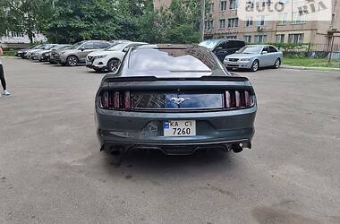 Купе Ford Mustang 2015 в Києві