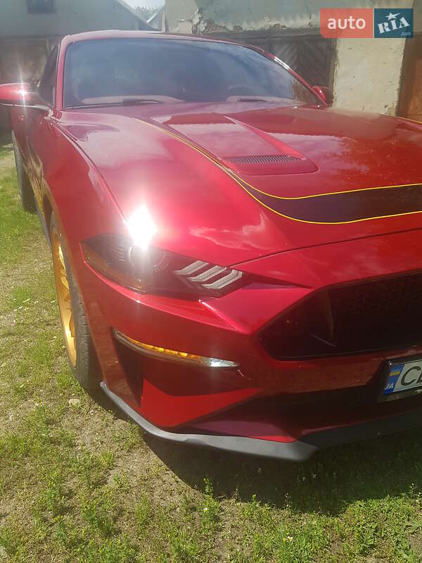 Купе Ford Mustang 2018 в Чернівцях