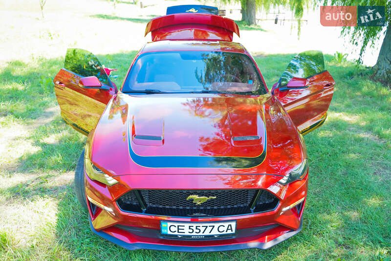 Купе Ford Mustang 2018 в Чернівцях