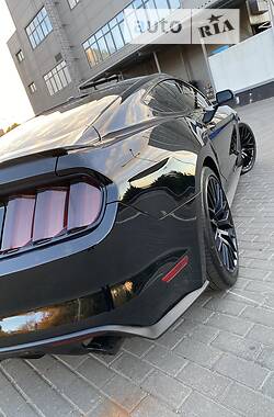 Купе Ford Mustang 2014 в 