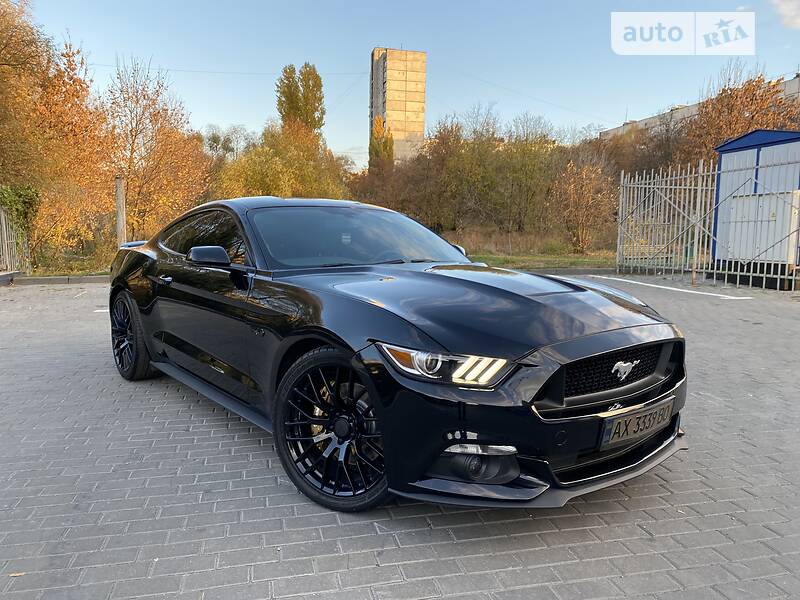 Купе Ford Mustang 2014 в 