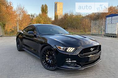 Купе Ford Mustang 2014 в 