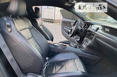 Купе Ford Mustang 2014 в 