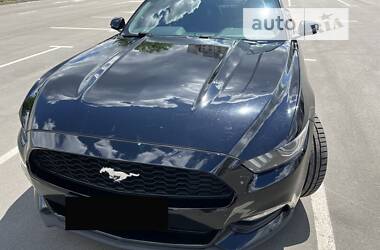 Купе Ford Mustang 2016 в Києві