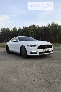 Седан Ford Mustang 2015 в Києві