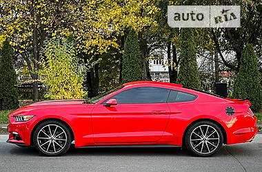 Купе Ford Mustang 2016 в 