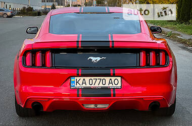 Купе Ford Mustang 2016 в 