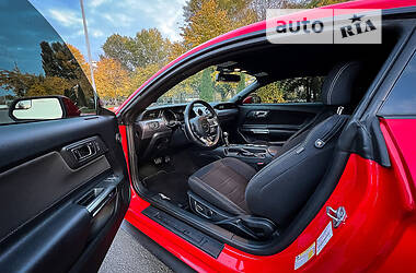 Купе Ford Mustang 2016 в 