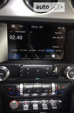 Купе Ford Mustang 2017 в 