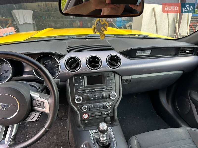 Купе Ford Mustang 2015 в Киеве