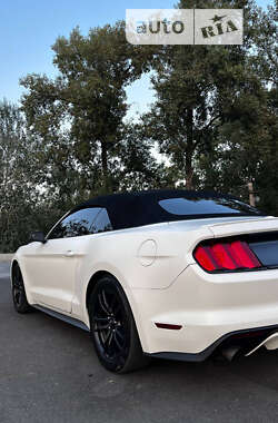 Кабриолет Ford Mustang 2016 в Днепре