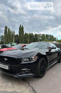 Купе Ford Mustang 2017 в 