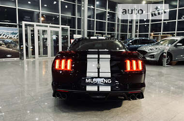 Купе Ford Mustang 2017 в 