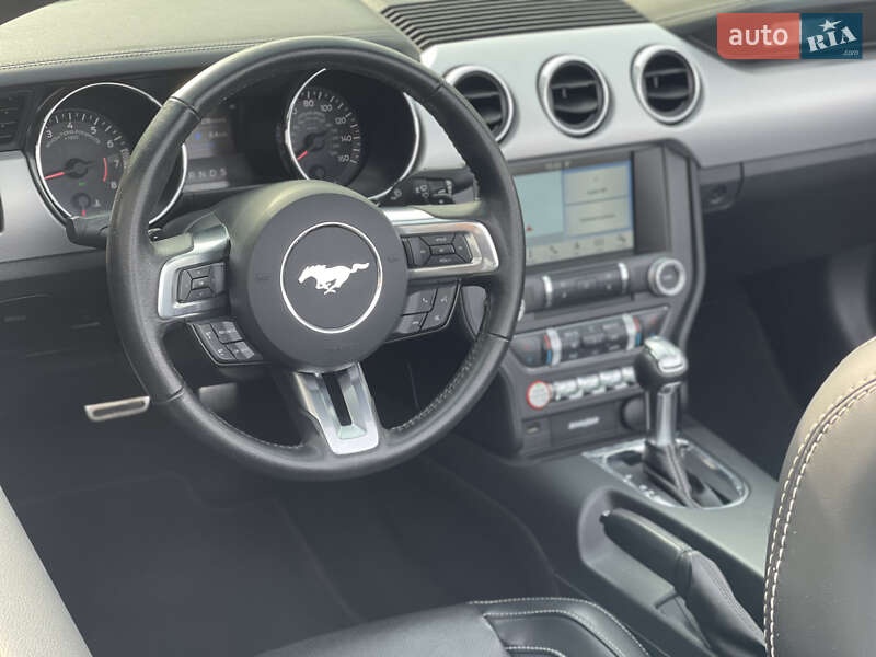 Кабриолет Ford Mustang 2016 в Одессе