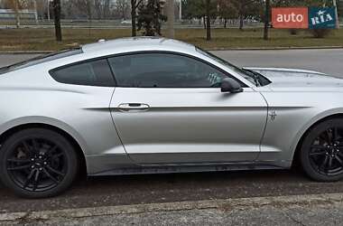 Купе Ford Mustang 2015 в Днепре