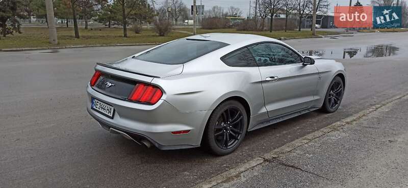 Купе Ford Mustang 2015 в Днепре