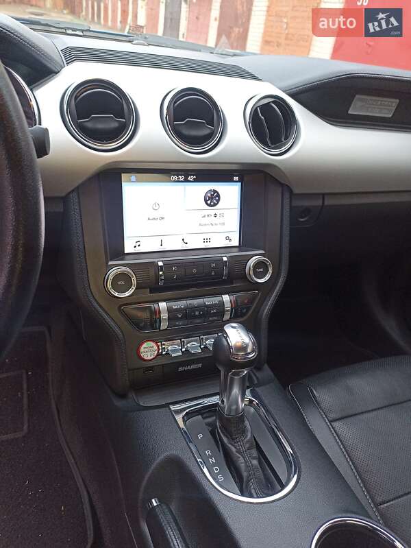 Купе Ford Mustang 2016 в Киеве