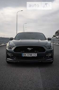 Купе Ford Mustang 2014 в Ровно