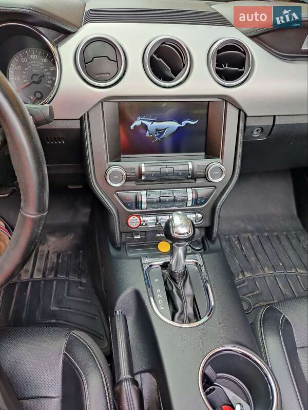 Кабриолет Ford Mustang 2016 в Одессе