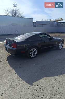 Купе Ford Mustang 2006 в 