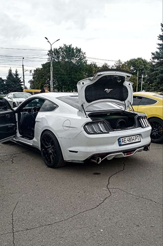 Купе Ford Mustang 2017 в Днепре