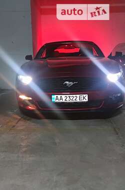 Кабриолет Ford Mustang 2015 в Киеве