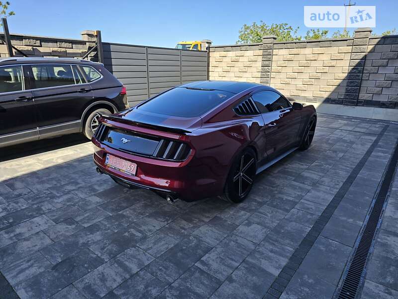Купе Ford Mustang 2015 в Луцьку