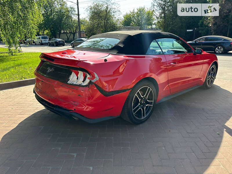 Кабриолет Ford Mustang 2018 в Киеве
