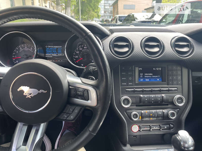 Купе Ford Mustang 2015 в Киеве фото 10 Купе Ford Mustang 2015 в Киеве