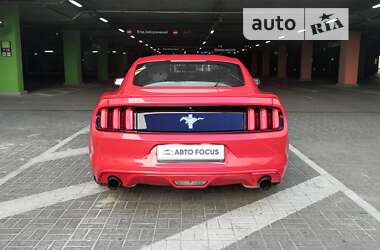 Купе Ford Mustang 2015 в Києві