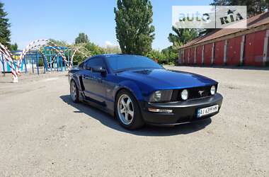 Купе Ford Mustang 2005 в Киеве
