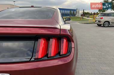 Купе Ford Mustang 2016 в 