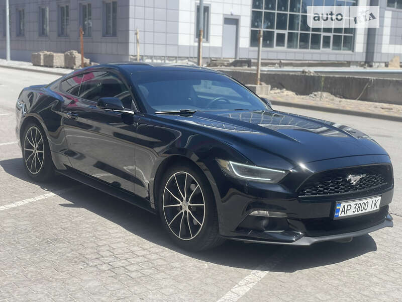 Купе Ford Mustang 2015 в Запорожье