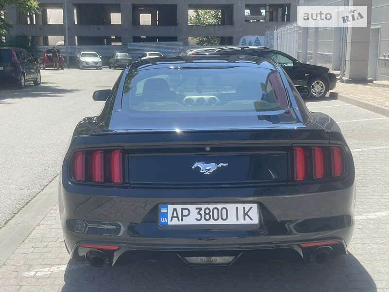 Купе Ford Mustang 2015 в Запорожье