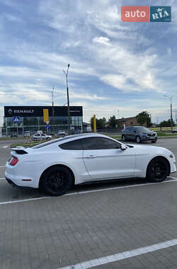 Купе Ford Mustang 2017 в 