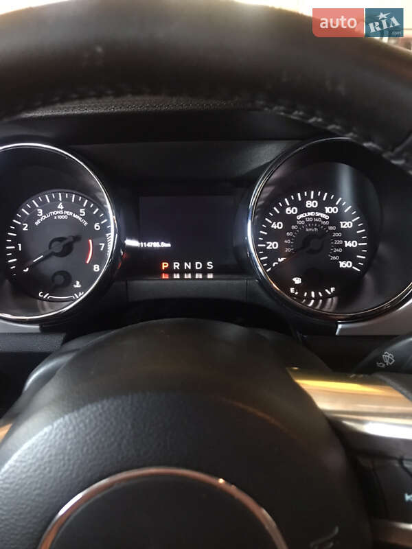 Купе Ford Mustang 2016 в Черновцах