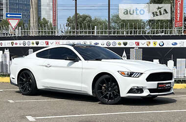 Купе Ford Mustang 2015 в Киеве