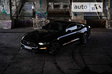 Купе Ford Mustang 2019 в 