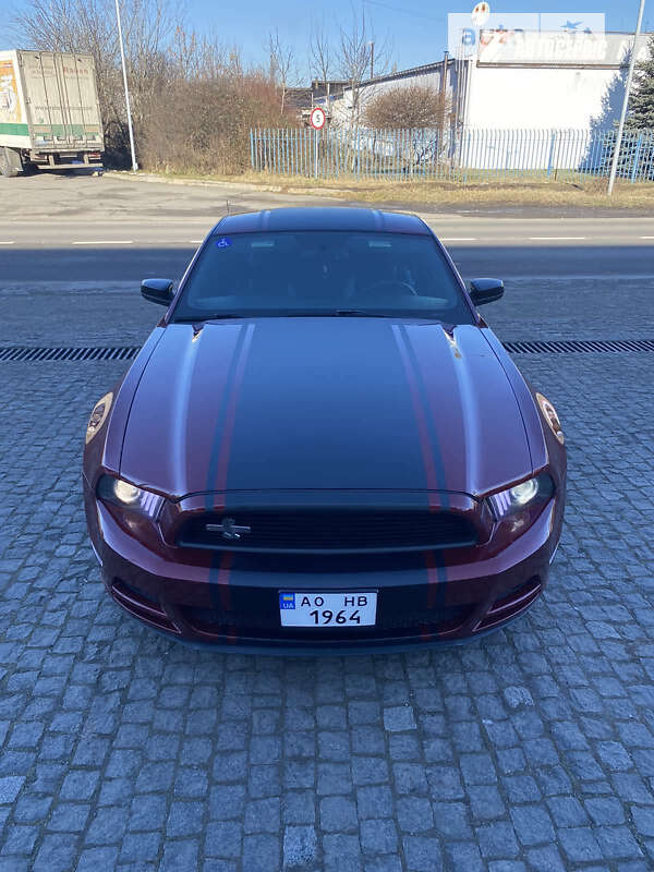 Купе Ford Mustang 2013 в Ужгороде