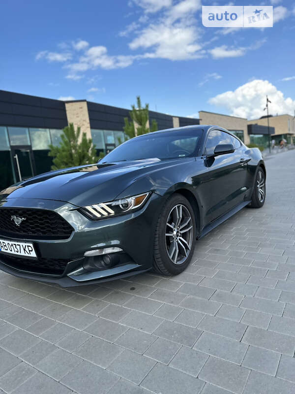 Купе Ford Mustang 2015 в Хмельницком