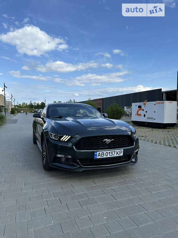 Купе Ford Mustang 2015 в Хмельницком