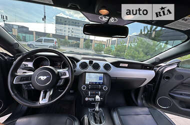 Купе Ford Mustang 2015 в 