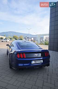 Купе Ford Mustang 2015 в 