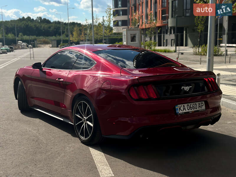 Купе Ford Mustang 2016 в Киеве